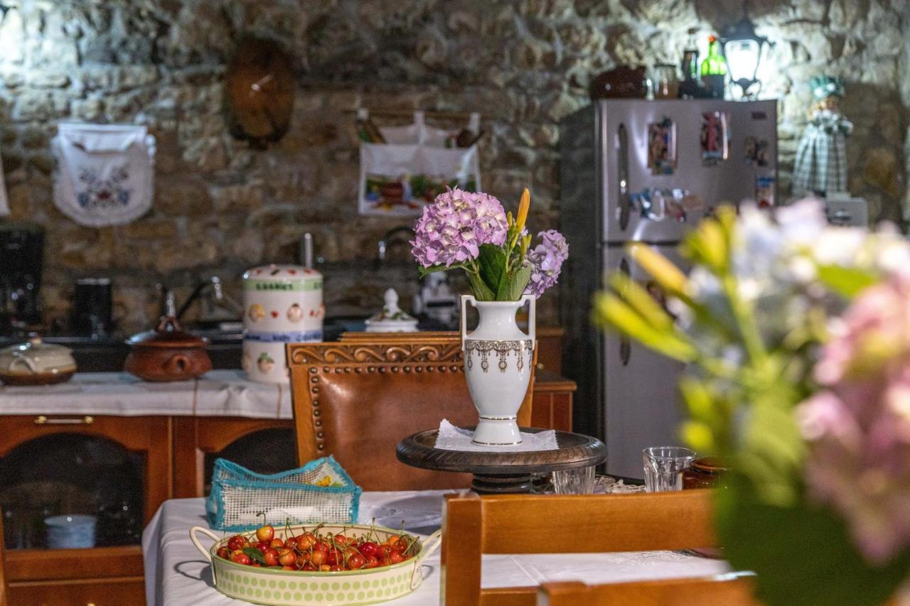 Bujtina Kodiket Guesthouse Берат Екстериор снимка