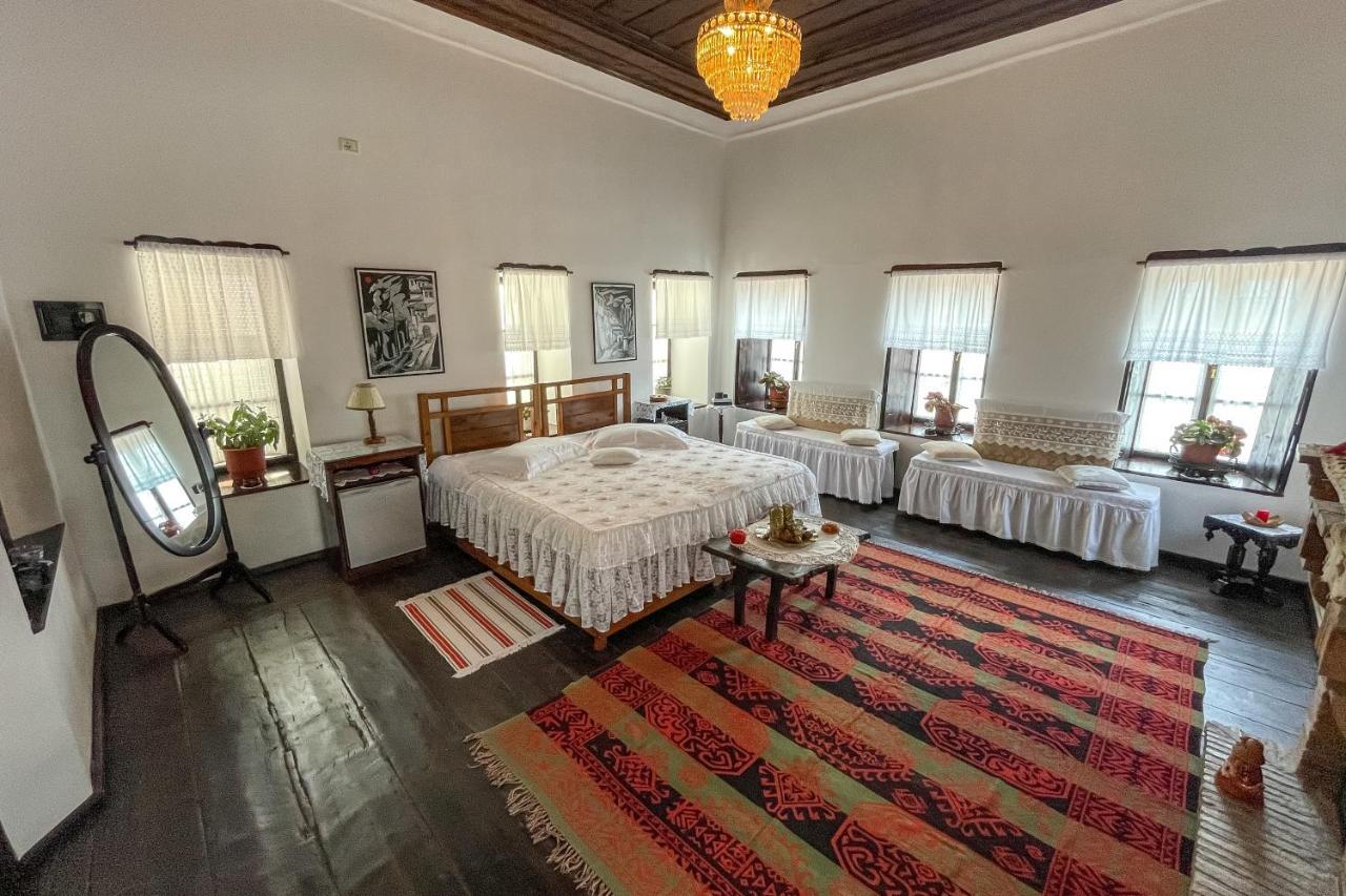 Bujtina Kodiket Guesthouse Берат Екстериор снимка