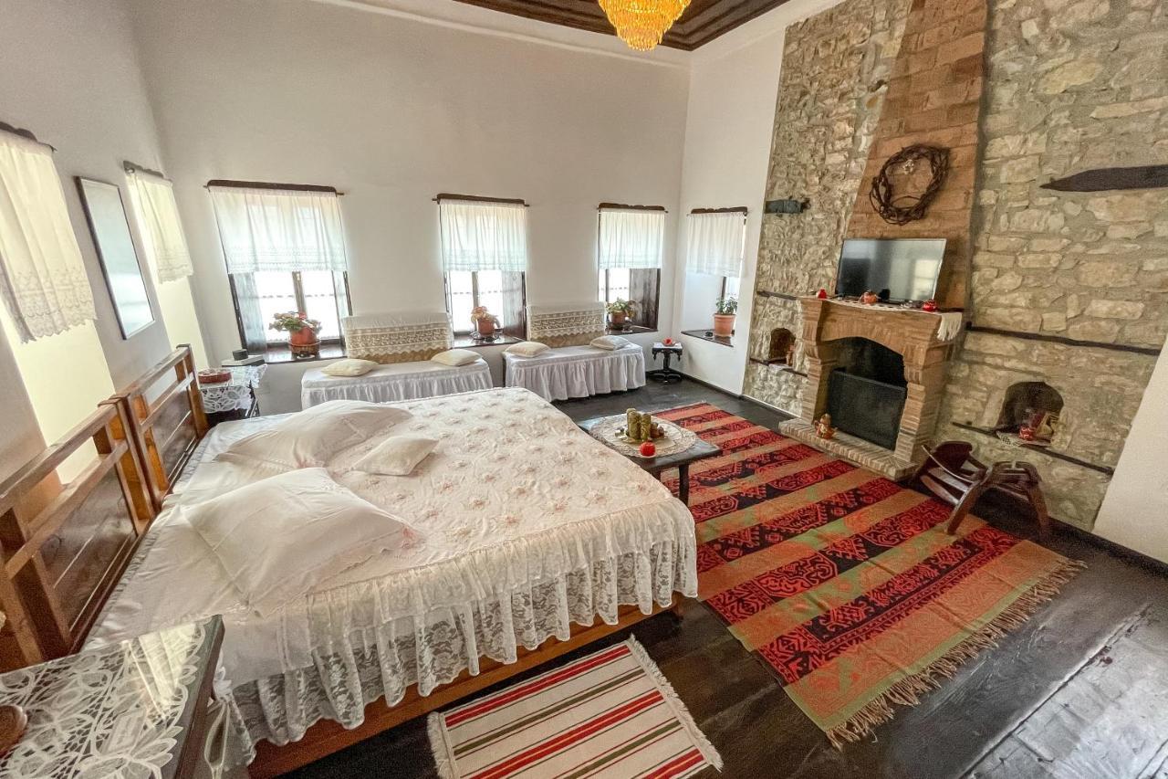 Bujtina Kodiket Guesthouse Берат Екстериор снимка