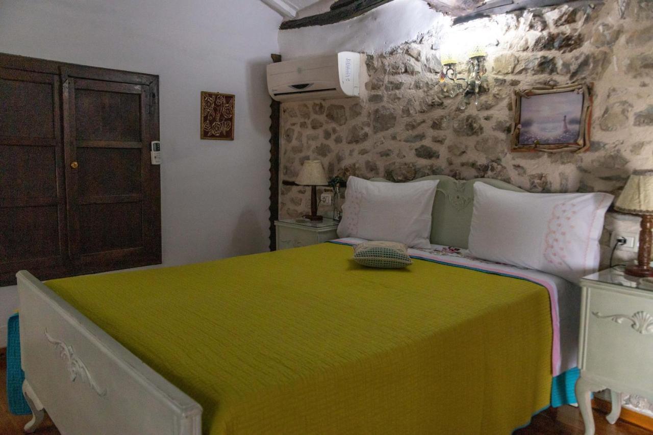 Bujtina Kodiket Guesthouse Берат Екстериор снимка